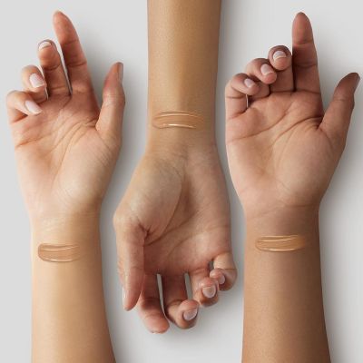 Rare Beauty Liquid Touch Brightening Concealer – нюанс 210N