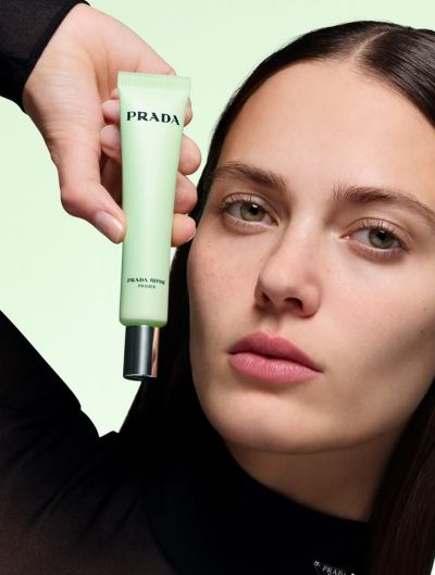 Prada Refine Blurring Extending Primer