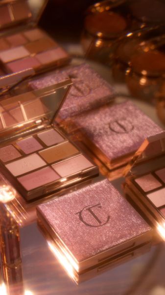 Charlotte Tilbury Hollywood Instant Look In A Palette – Pretty, Glowing Beauty